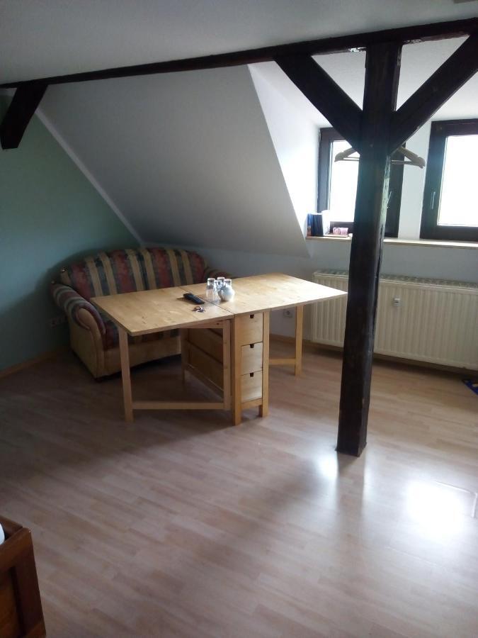 Kleine Ferienwohnung Am Kahlaer Markt Kahla  Dış mekan fotoğraf